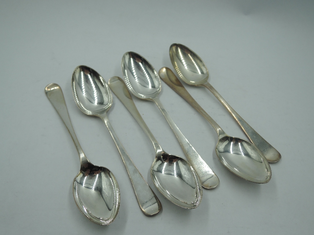 Six silver teaspoons of plain form, Sheffield 1910, Cooper Brothers and son Ltd, approx 102.8g