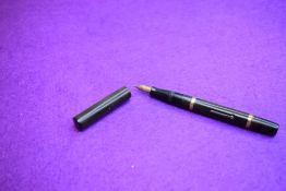 A Mabie Todd & Co Blackbird Self filler Leverfill fountain pen, in BHR (slightly discoloured) with