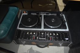 A vintage Discosound DJ deck