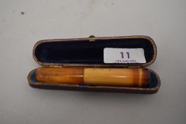 An early 20th century Meerschaum cigarette holder in case.