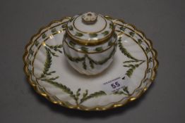A Victorian porcelain ink well by Daniell having laurel wreath decoration