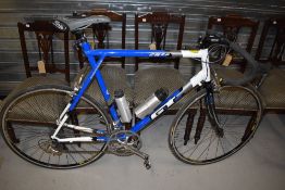 A GT6061 XR2.0 road bike, nice condition