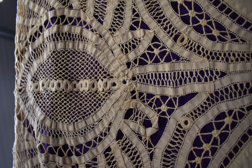 A vintage tape lace cloth or cover approx 86' by 98'. - Image 4 of 4