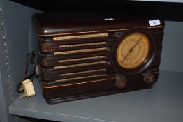 A vintage Philips bakelite radio