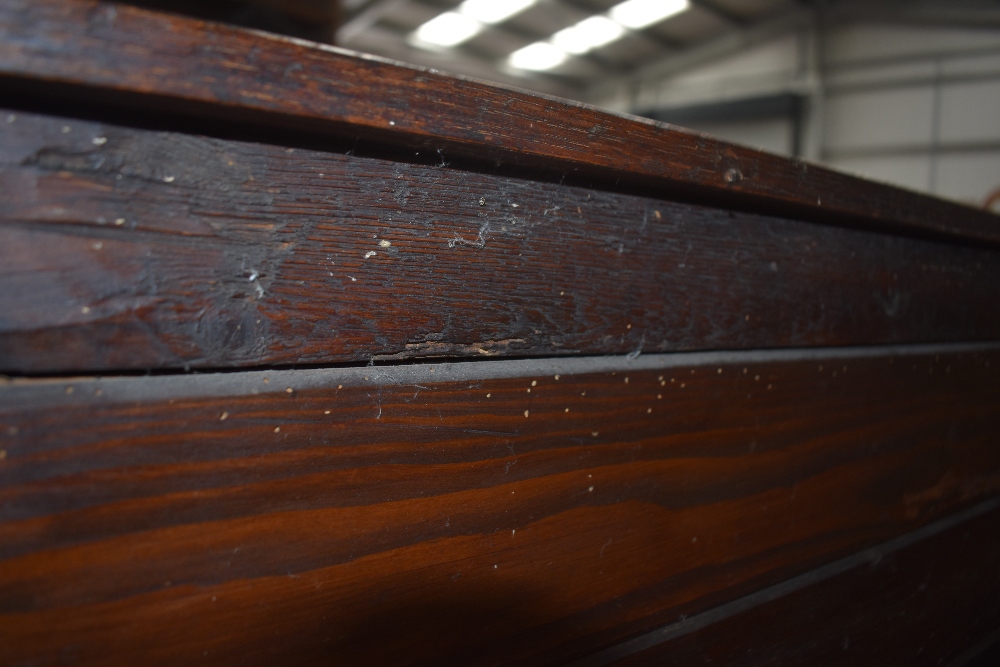 A period oak sideboard/dresser base - Image 10 of 10