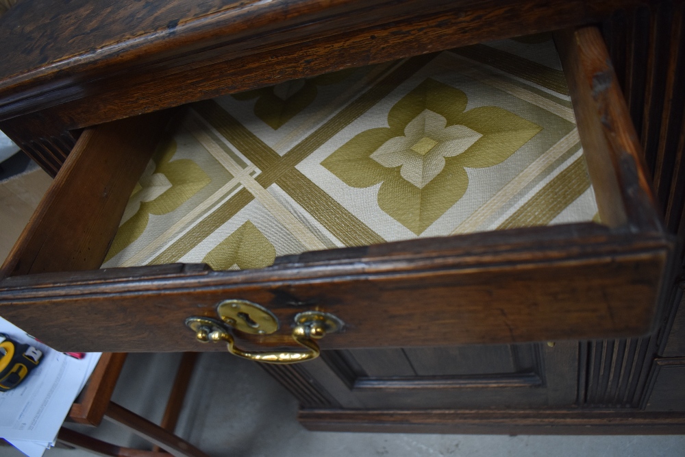 A period oak sideboard/dresser base - Image 4 of 10