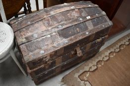 An antique trunk,AF.