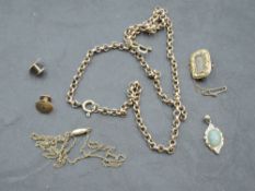 A small selection of 9ct gold and yellow metal jewellery including broken chain, collar studs,