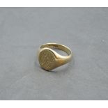 A gent's 9ct gold signet ring bearing monogram, size Q & approx 5.7g