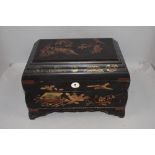 Late Victorian Japan lacquer jewellery case having fitted interior and traditional Japanese