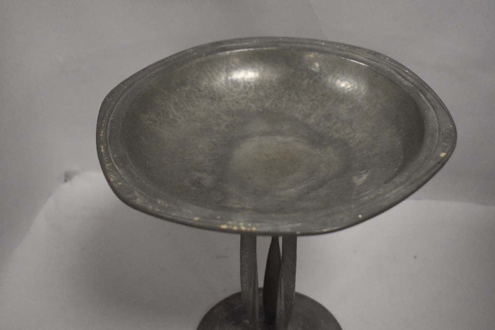 Tudric pewter Arts and Crafts tri form footed comport fruit bowl in an Art Nouveau design attrubited - Image 2 of 4