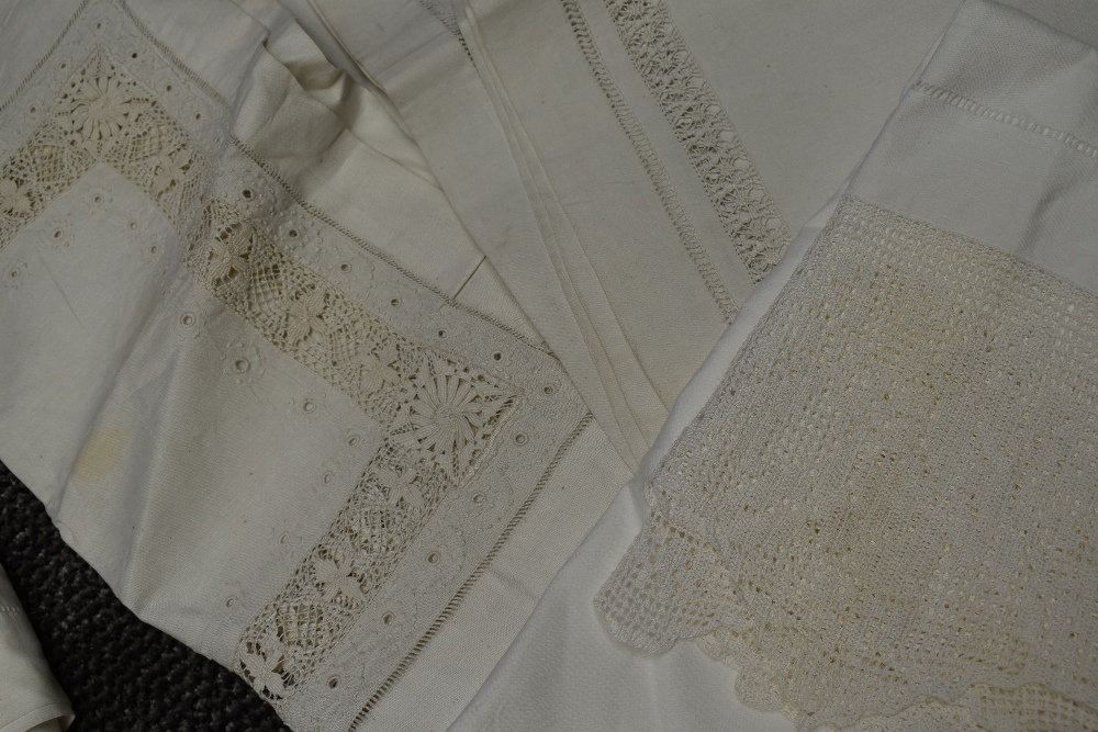 An assortment of antique linen, including damask table cloths and bed sheet, and deep crotchet edged - Image 2 of 3