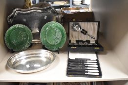 20th century table serving items including Elkington dish, Mother of Pearl handle knives and cased