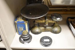 Early 20th century kitchen weighing scales with weight set