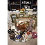 20th century curios and trinkets including Cash's bird pictures, wooden chest and art glass vase