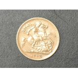 A Queen Victoria 1900 Old Head Gold Half Sovereign, Royal Mint