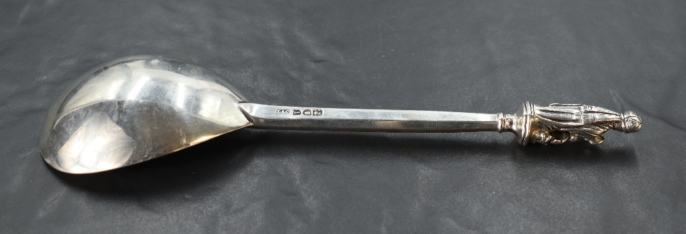 An Edwardian silver reproduction of The Saint Nicholas apostle spoon, the stem engraved 'Synt - Image 2 of 4