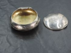 An Edwardian silver snuff box, of circular form, the cover with engraved ownership initials, marks