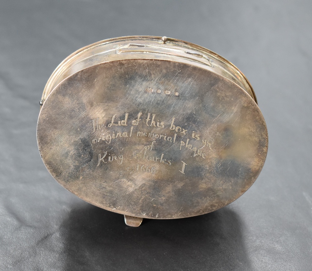 An unusual silver and tortoiseshell box, of hinged oval form, the cover with applied memorial plaque - Image 3 of 4