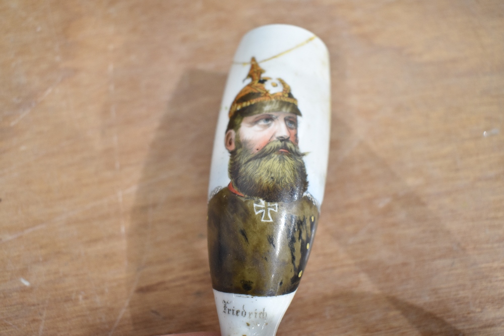 A German porcelain tobacco pipe having military decorated bowl AF - Image 2 of 3