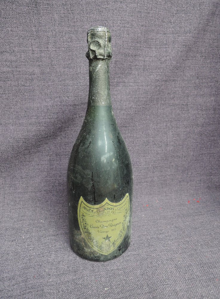A bottle of Moet Chandon Champagne Cuvee Dom Perignon Vintage 1975, no strength or capacity stated