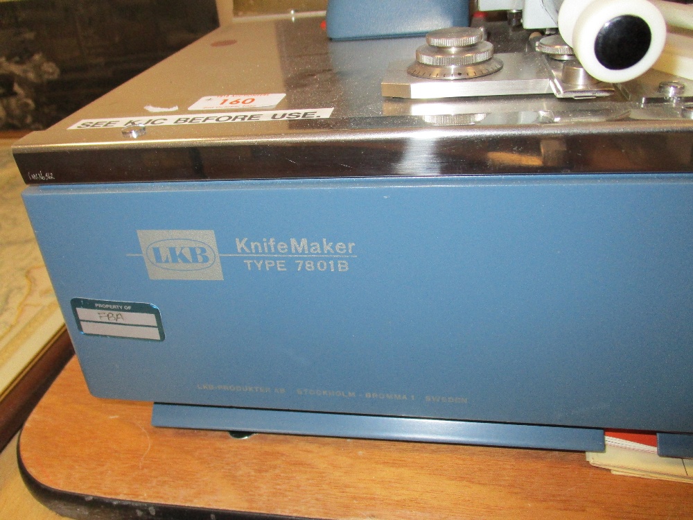 An LKB laboratory microtome glass Knife Maker type 7801B - Bild 2 aus 2