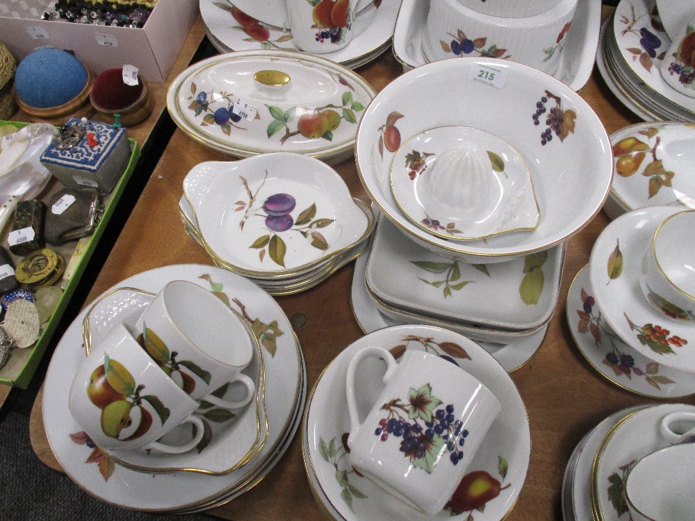 An extensive selection of Royal Worcester 'Evesham' pattern tea and dinner wares, to include cups - Image 3 of 4