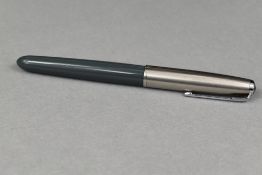 A Parker 51 fountain pen in grey with steel cap. Approx 13.7cm