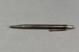 A Kingswood Eversharp hallmarked silver propelling pencil