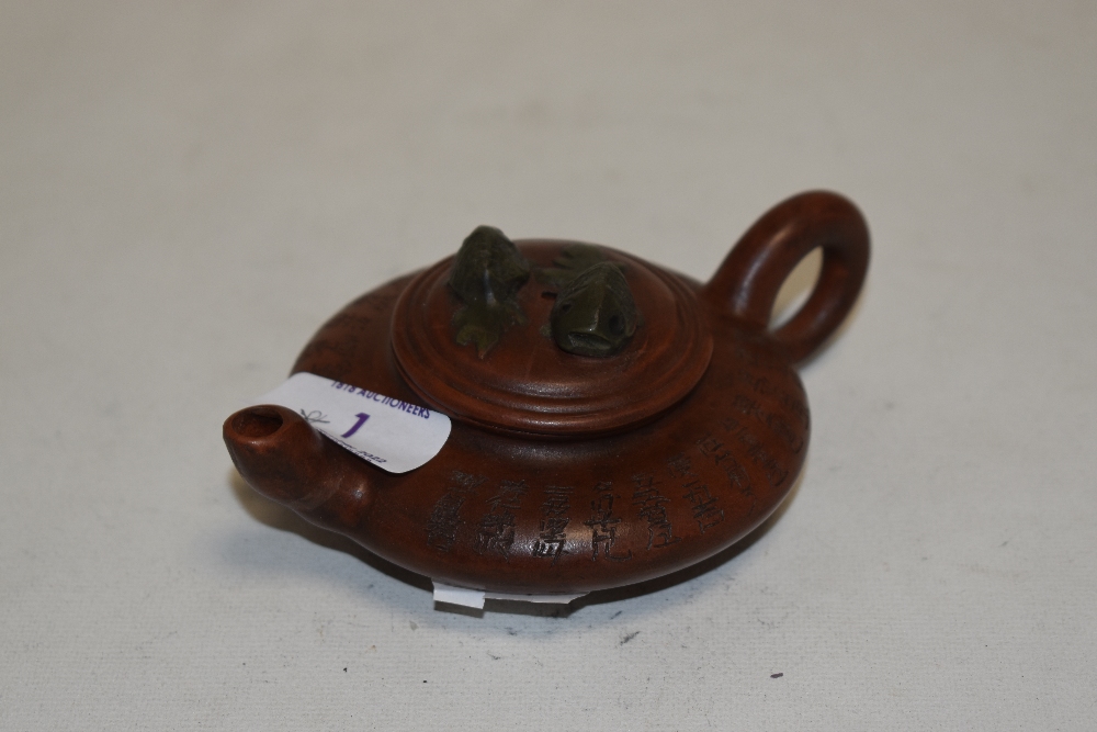 A fine early 20th century Chinese Zisha Yixing teapot or sake vessel with...