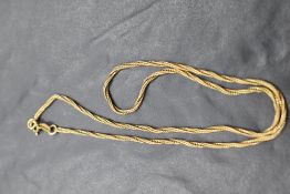A 9ct gold twist link chain, approx 16' & 4.4g