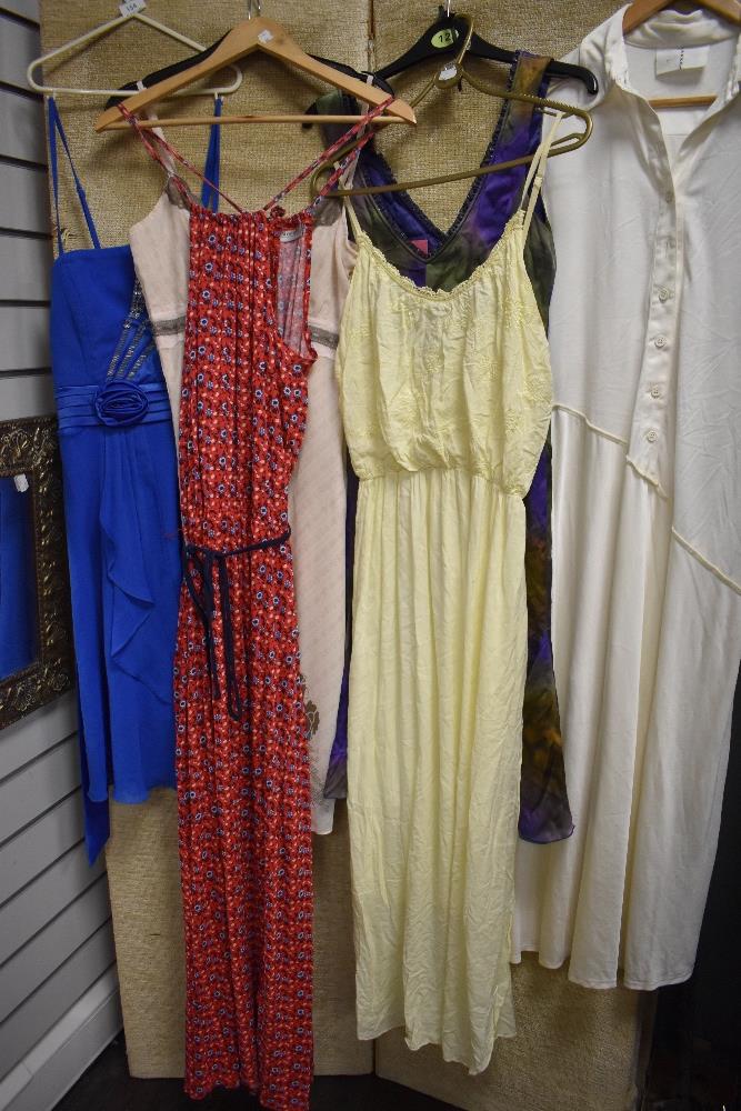 A selection of vintage ladies dress and night gowns including early 20th century examples - Image 2 of 2