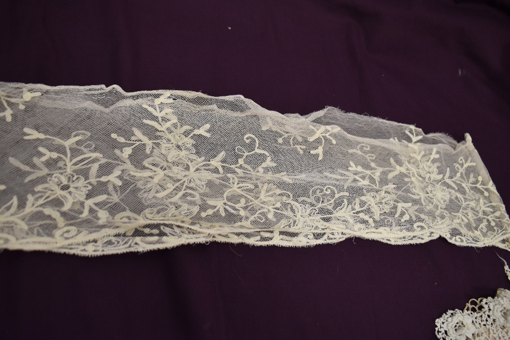 An assortment of antique lace and similar, including Victorian stoles. - Image 5 of 13