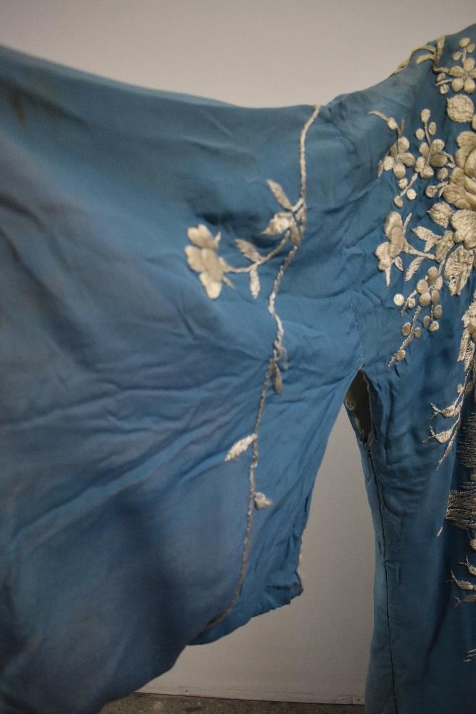 An early 20th century embroidered silk kimono dressing gown, damage to silk part of lining, - Image 3 of 12