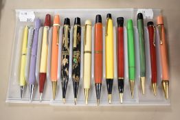 Fourteen vintage propelling pencils by various brands