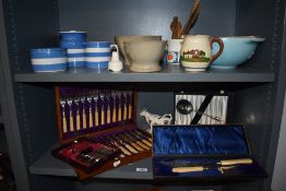 A selection of kitchen wares including Pyrex graduated bowls, ceramic jelly moulds and two TG