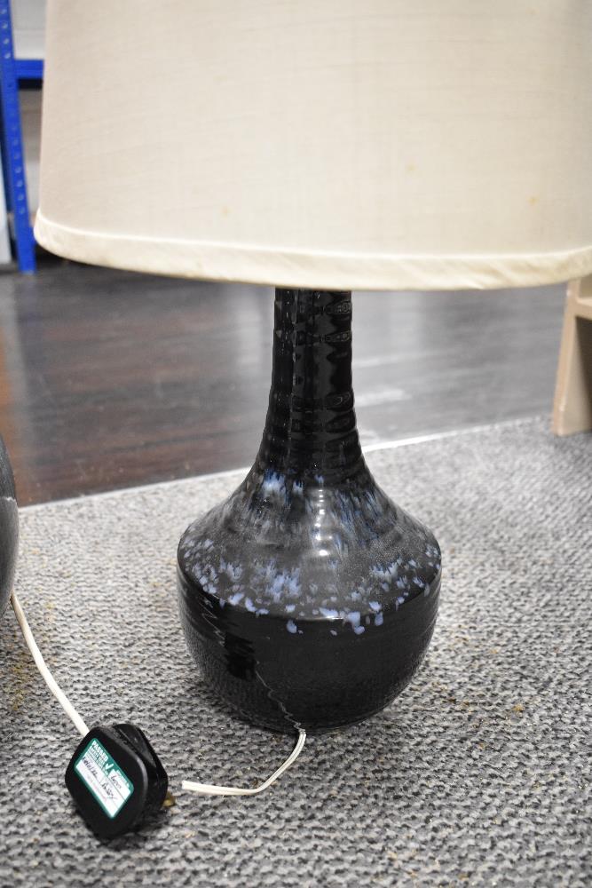 Two lamp bases, One modern in globe form and a vintage 70's West German style - Image 3 of 4