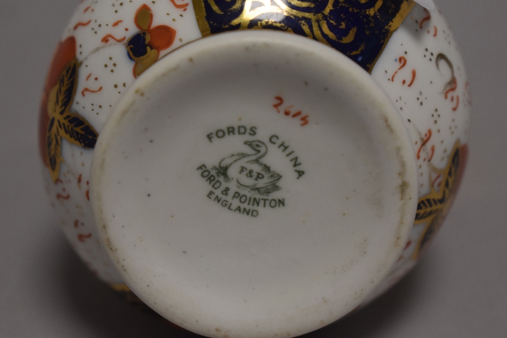 A Fords and Pointon Imari pattern 2614 part tea service in good condition. - Image 3 of 3