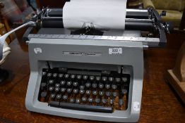 A vintage Underwood Typemaster typewriter