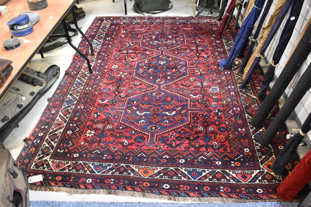 A traditional Persian style rug/carpet, approx. 250 x 175cm - Image 2 of 3