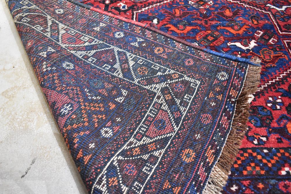 A traditional Persian style rug/carpet, approx. 250 x 175cm - Image 3 of 3