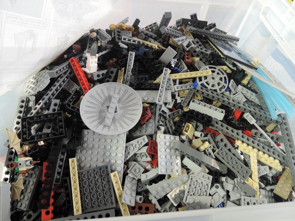 A Lego 75192 Star Wars Millennium Falcon model from the Ultimate Collector Series, not checked for - Image 2 of 4