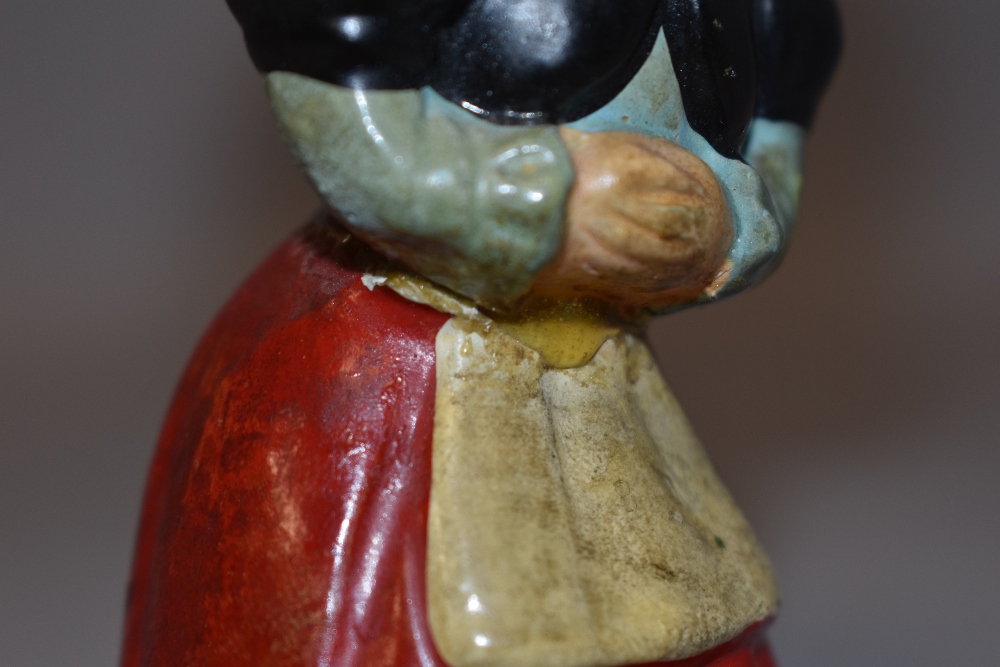 A pair of mid century bobble head figures with magnetic kissing lips AF - Image 3 of 3