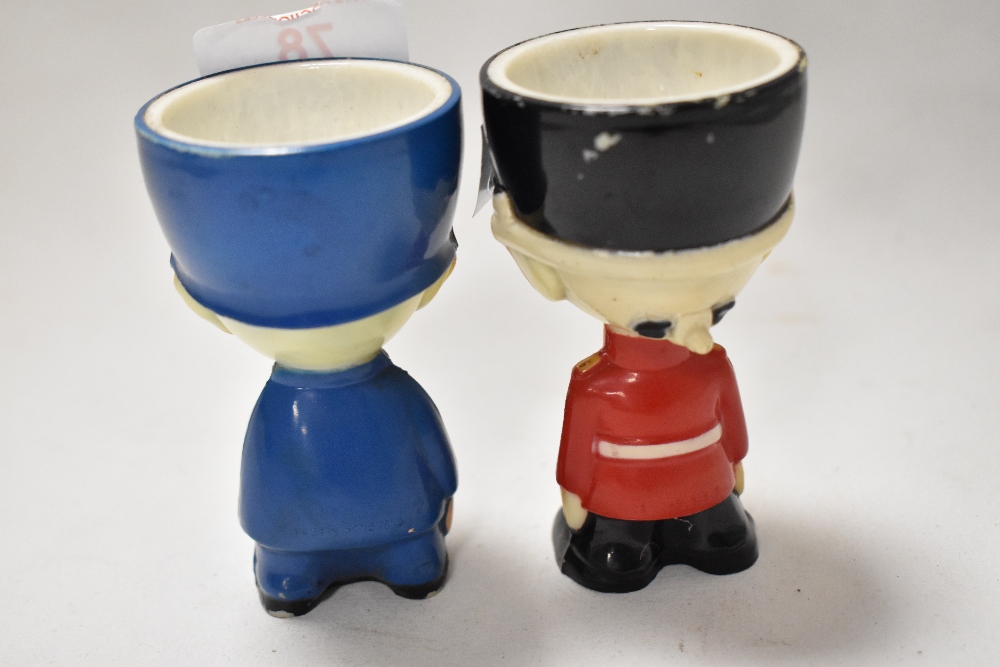 A pair of mid century cartoon style egg cups - Image 2 of 2