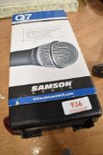 A Samson Q7 microphone with case and clip