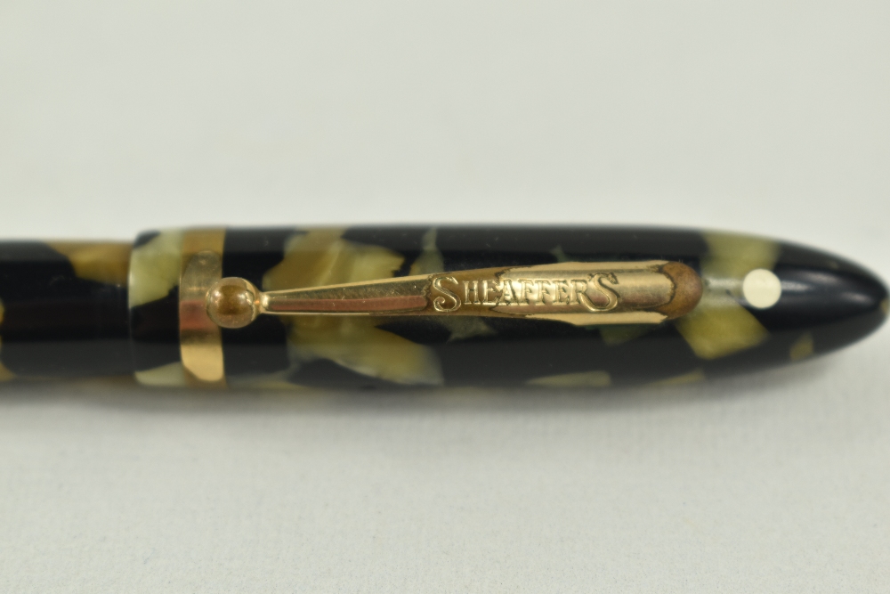 A Sheaffer Balance Lifetime lever fill fountain pen in black/pearl with single band and white spot - Image 3 of 4