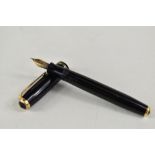 A Parker Vacumatic pump fill fountain pen in black with two narrow band to the cap having Parker