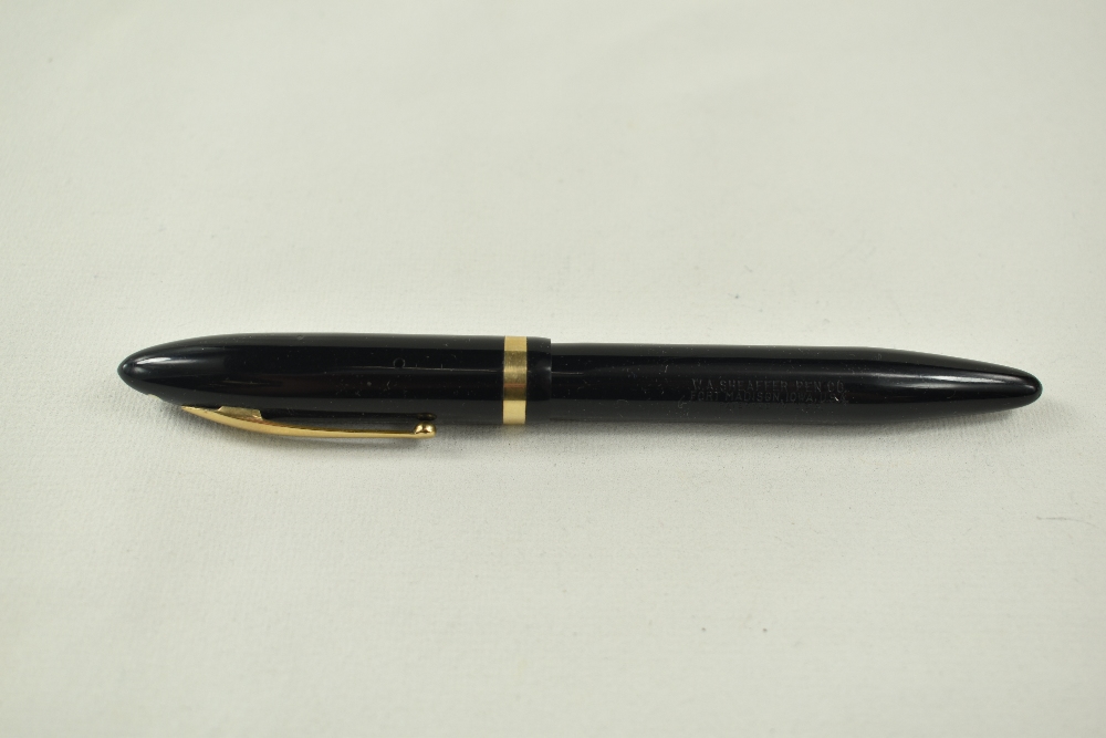 A Sheaffer Balance Lifetime lever fill fountain pen and propelling pencil set in black with single - Image 7 of 7