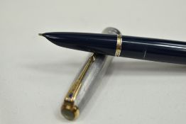 A Parker 51 vacu fill fountain pen in dark blue with sterling silver cap. Approx 13.6cm in very good