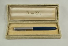 A boxed Parker 51 aeromatic fountain pen in teal with lustiloy cap. Approx 13.8cm very good